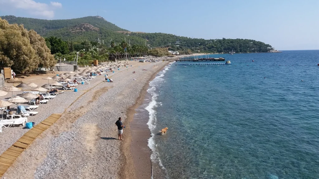 Yalıciftlik Beach